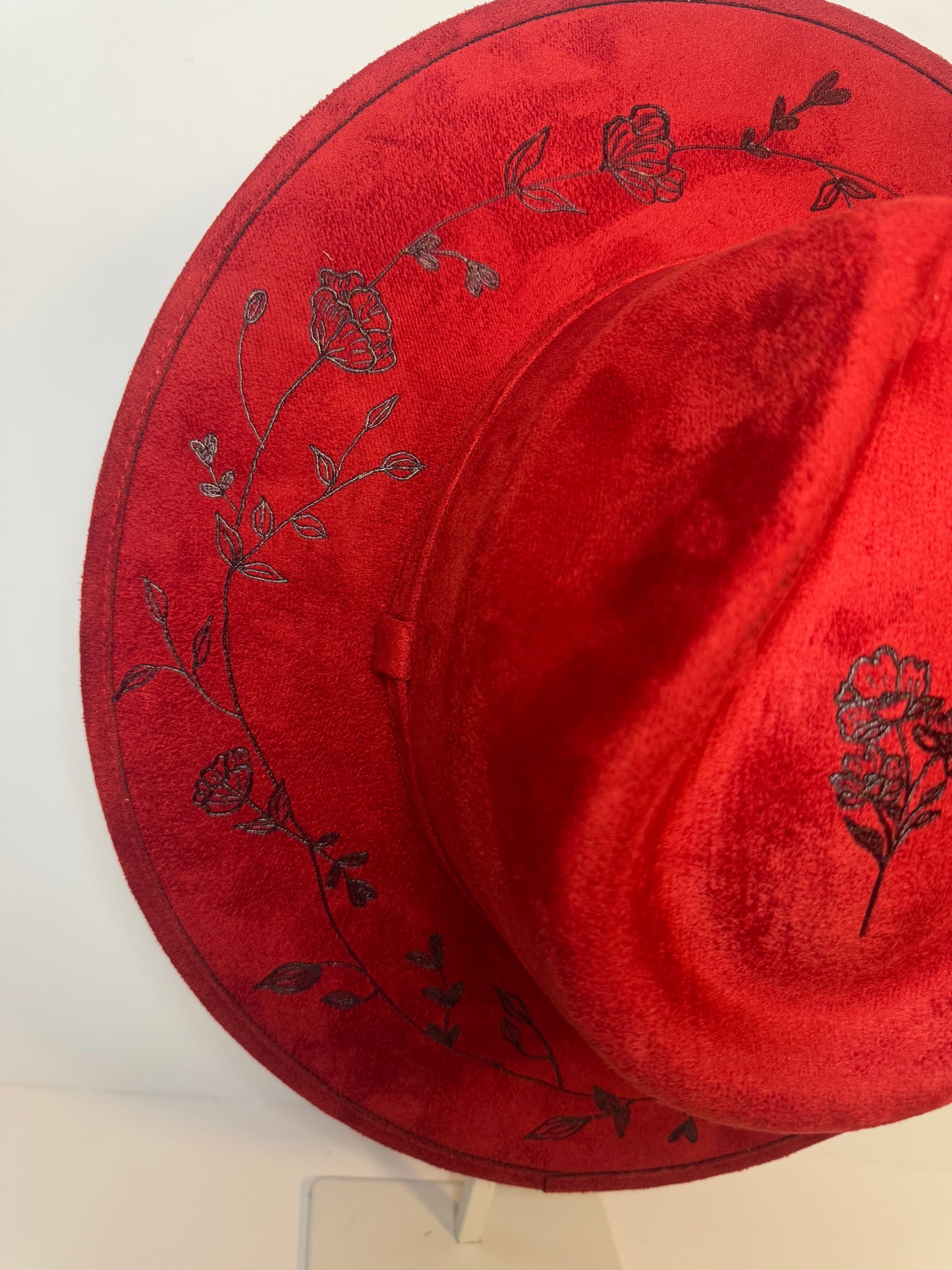 Hand Burned Faux Suede hat: Red, Large