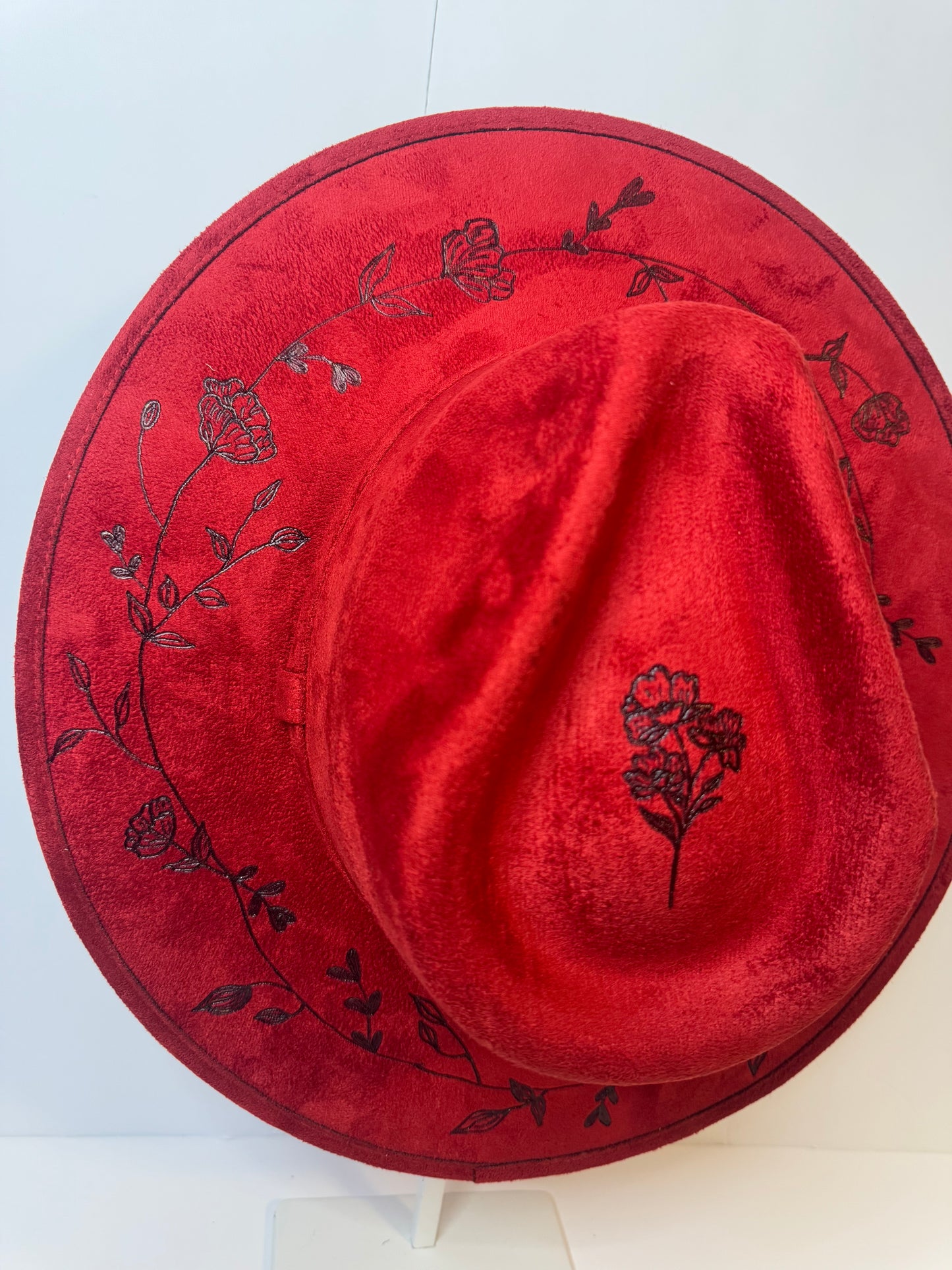 Hand Burned Faux Suede hat: Red, Large