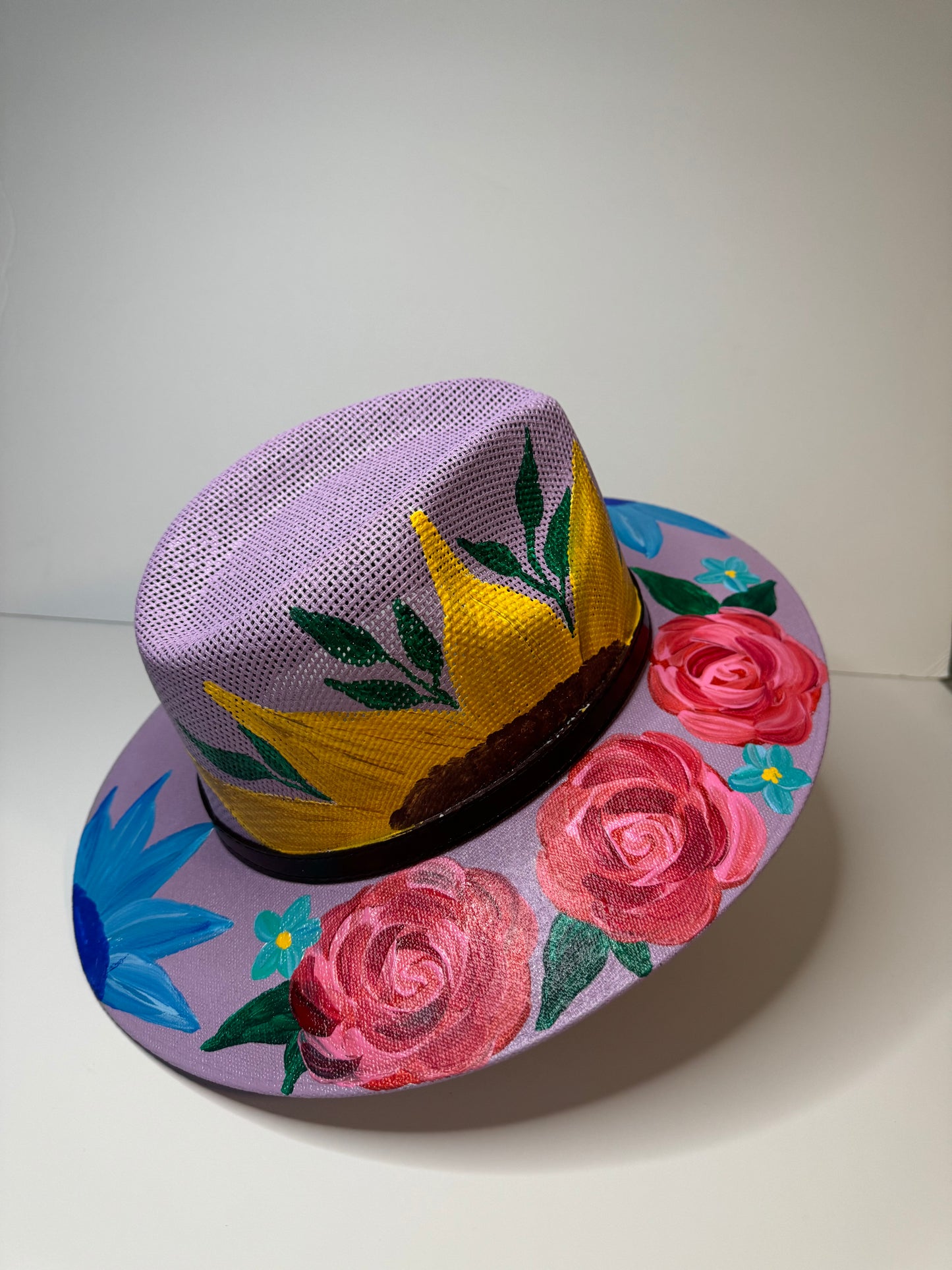 Hand-painted straw hat: Lavender, Medium